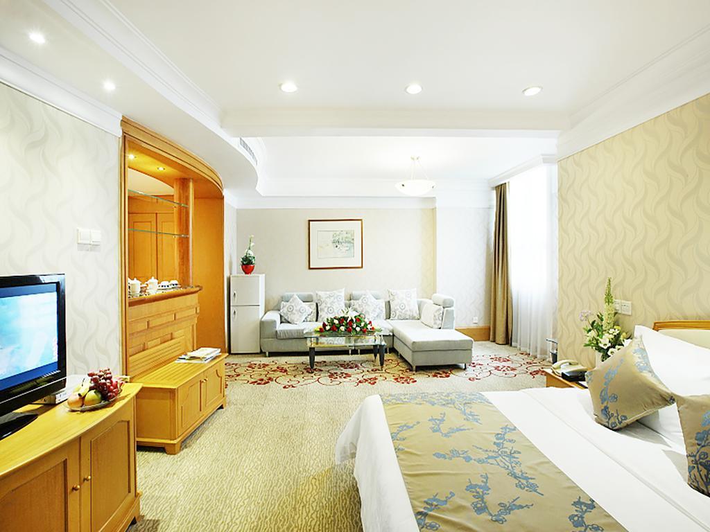 South China Harbour View Hotel شينزين الغرفة الصورة